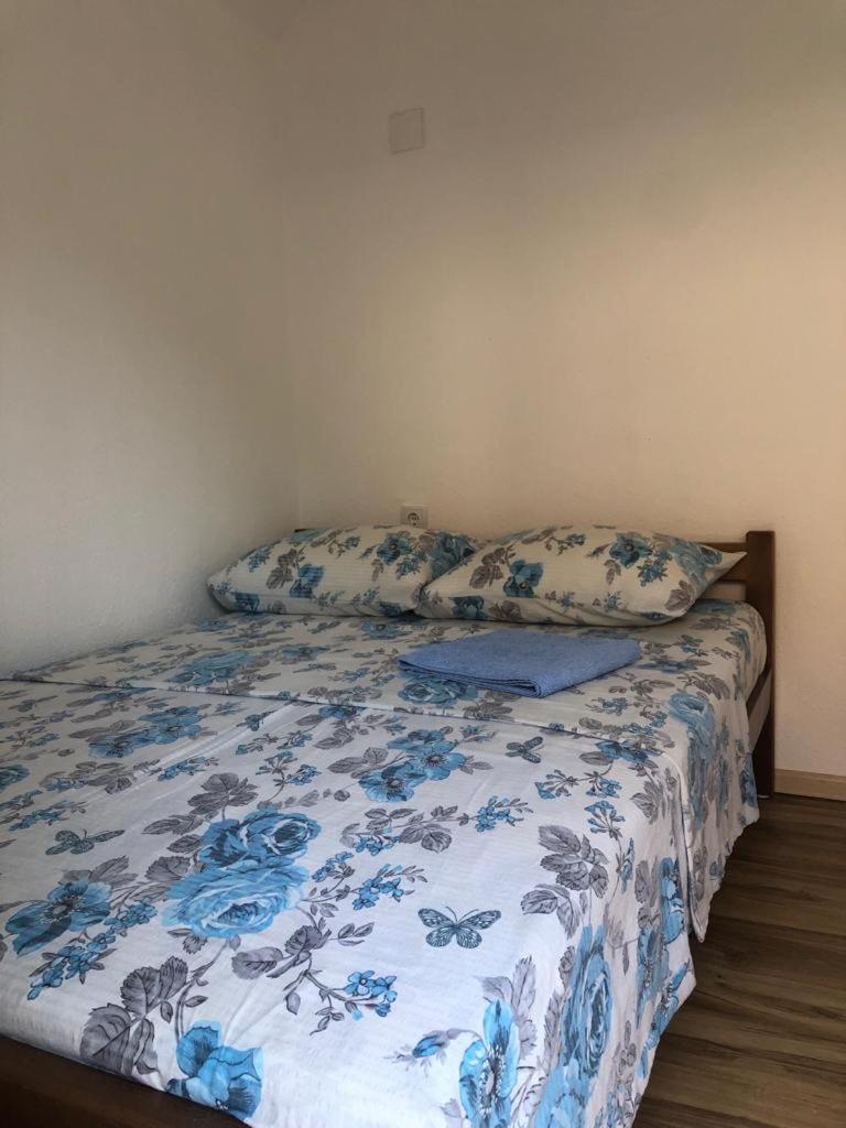 Private Accommodation Kalezic โมจโคแวก ภายนอก รูปภาพ