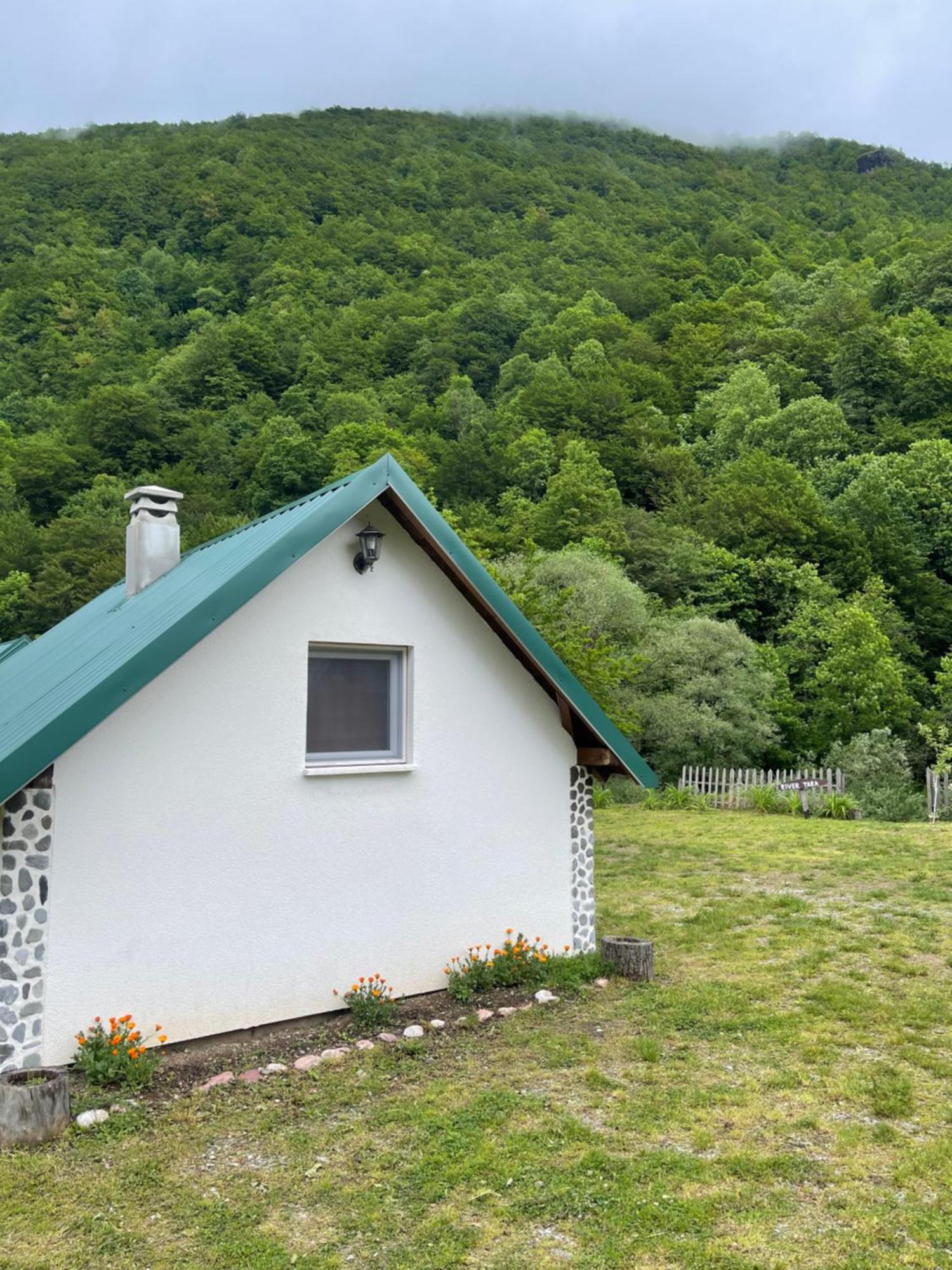 Private Accommodation Kalezic โมจโคแวก ภายนอก รูปภาพ